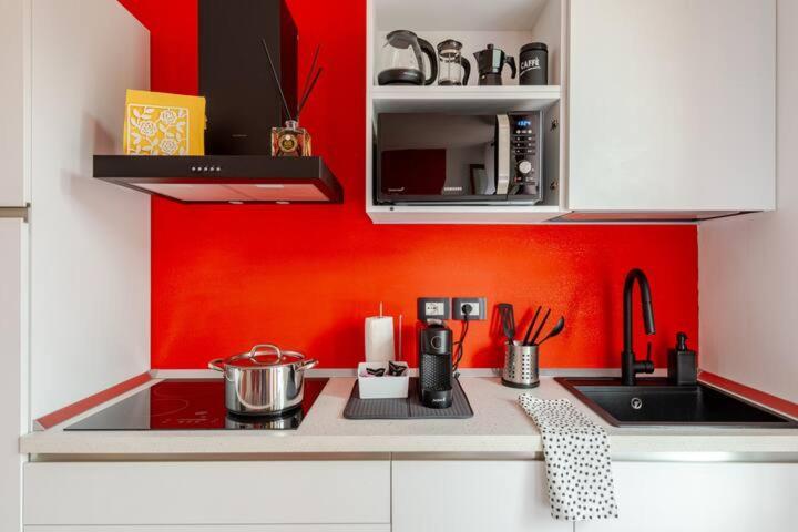 Boutique Apartment Family Чиуси Экстерьер фото