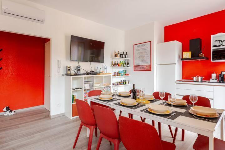 Boutique Apartment Family Чиуси Экстерьер фото